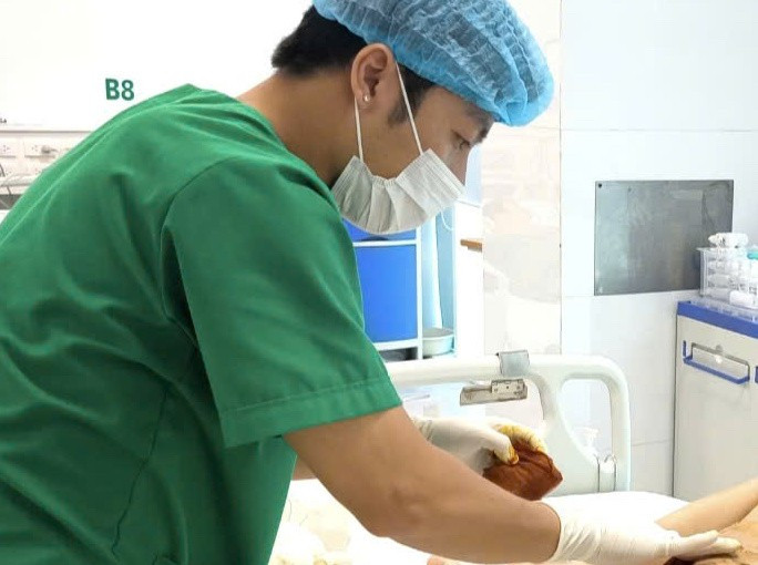 Sau 15 ngày điều trị và phẫu thuật, bệnh nhân có thể được tiến hành vá da trong thời gian tới. Ảnh: BVCC