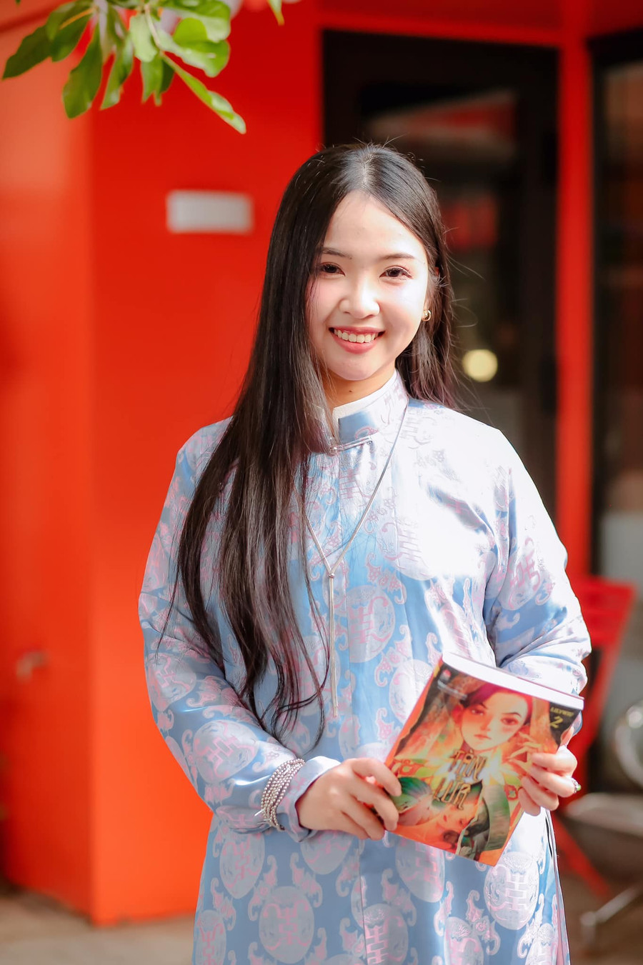 Tác giả Lilywiu (Lê Lợi Thư Đình) đang theo học ngành Minh họa tại Trường Đại học Khoa học ứng dụng Hamburg (Đức). ve-dien-hoa-viet-nam-khong-thua-quoc-gia-nao-2.jpg