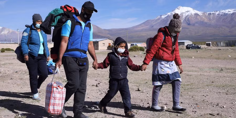 Nhiều người chọn đến Mỹ để có cuộc sống tốt đẹp hơn.