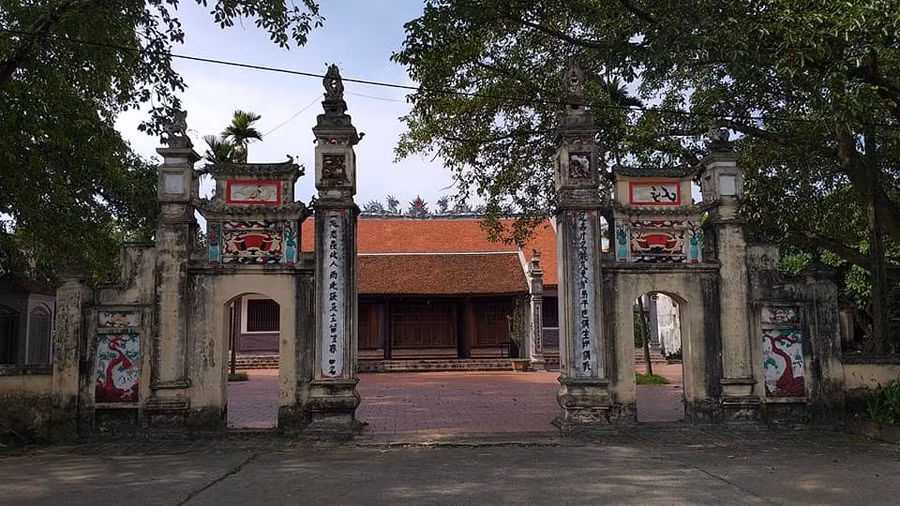 Đình Kim Sơn - nơi thờ hai danh tướng nhà Đinh là Cao Điền Công và Cao Đỗ Công.