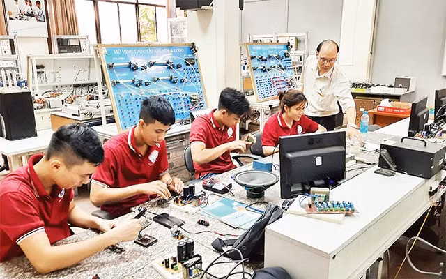 Khoa học, công nghệ, đổi mới sáng tạo đóng vai trò then chốt trong chiến lược phát triển kinh tế. Ảnh minh họa: INT