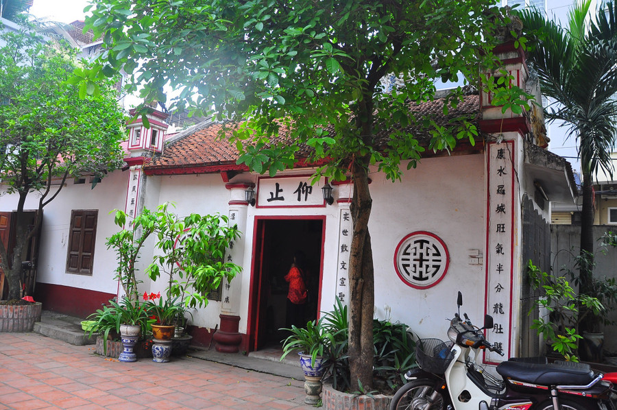 Ngưỡng Chỉ đình Trung Tự.