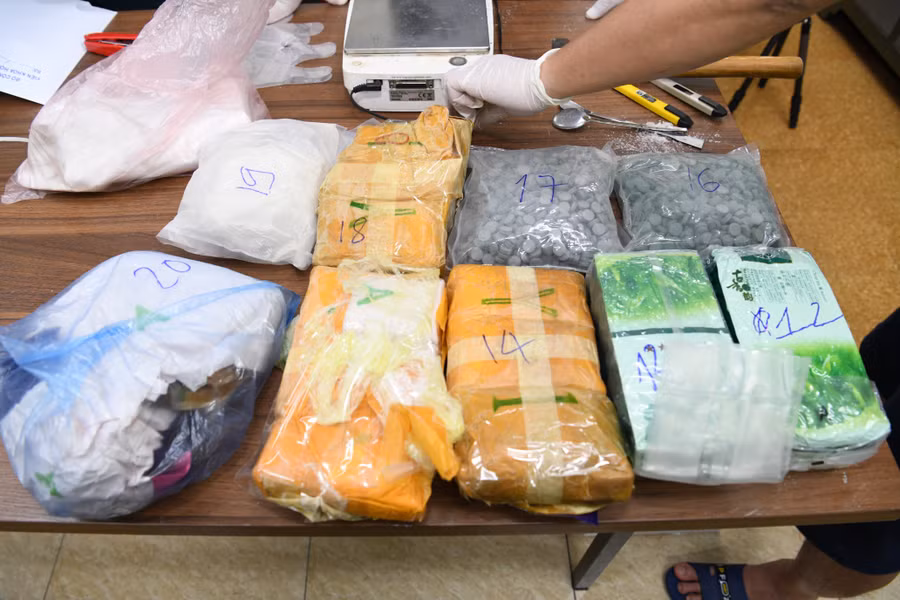 Một số tang vật chuyên án 324C mà lực lượng cảnh sát ma túy triệt phá.