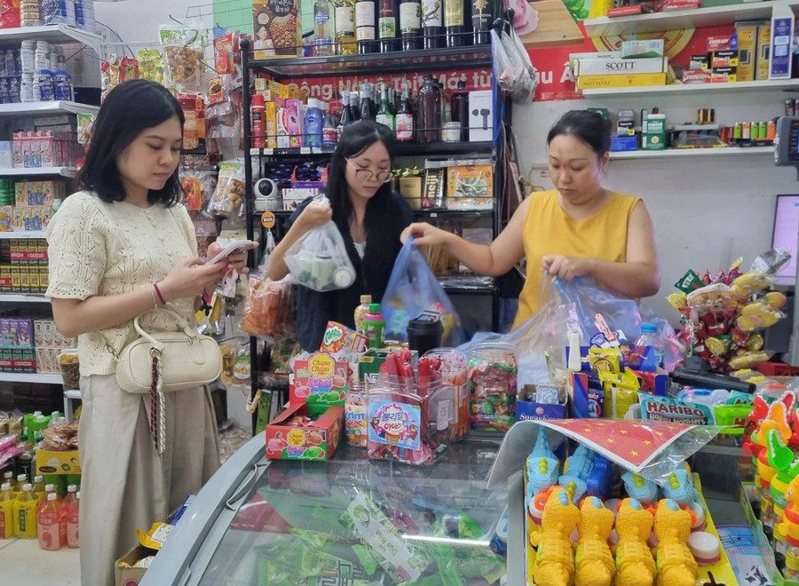 Từ năm sau sẽ xóa bỏ phương pháp khoán thuế với hộ kinh doanh. Ảnh minh họa: INT