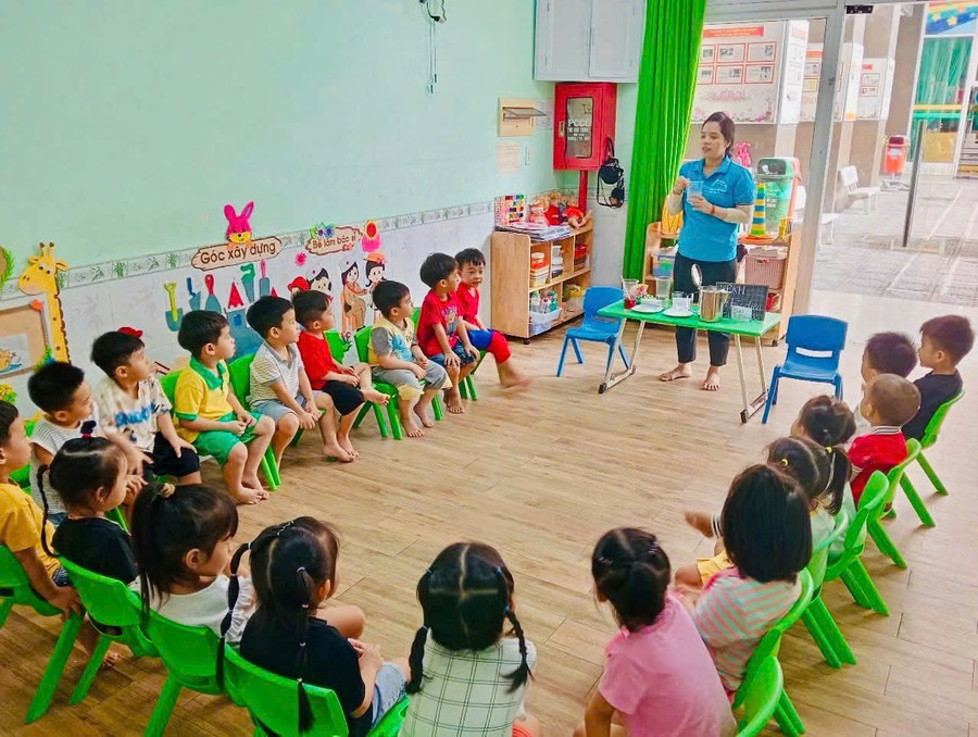 Các bé ở Trường Mầm non Ngôi Sao Sáng (Phường Linh Xuân, TPHCM)