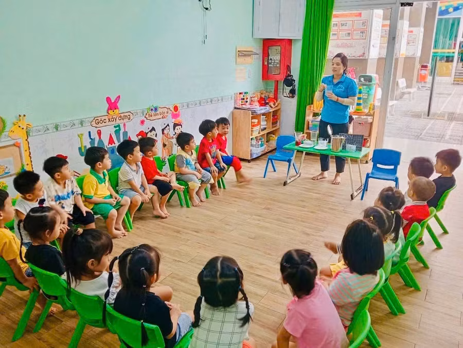 Các bé ở Trường Mầm non Ngôi Sao Sáng (Phường Linh Xuân, TPHCM)