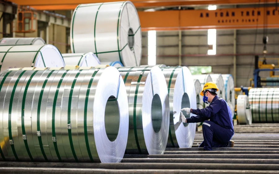 Doanh nghiệp cần sớm cập nhật cảnh báo phòng vệ thương mại, tuân thủ quy định để có chiến lược phát triển bền vững. Ảnh minh họa: INT
