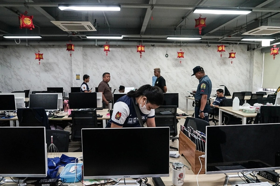 Cảnh sát truy quét một công ty POGO.