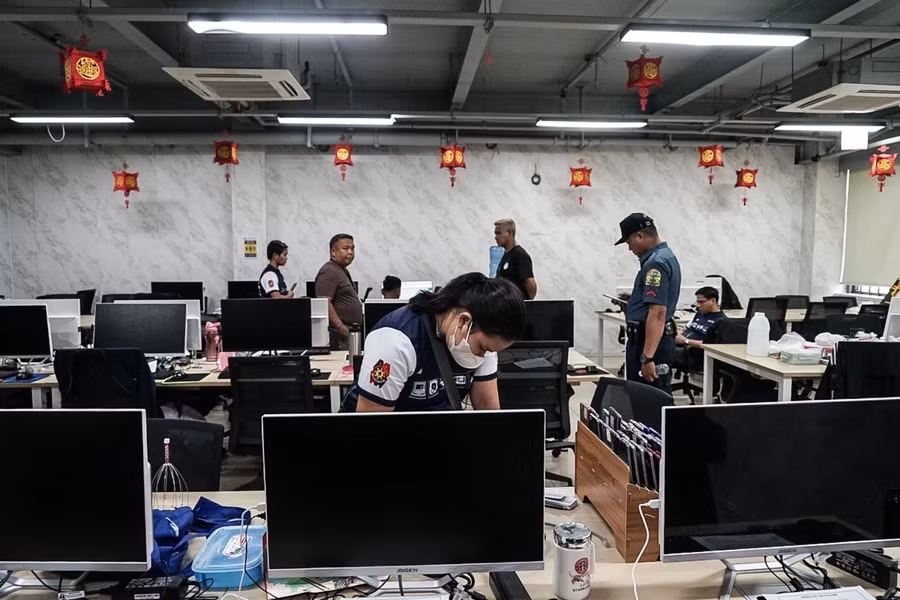 Cảnh sát truy quét một công ty POGO.