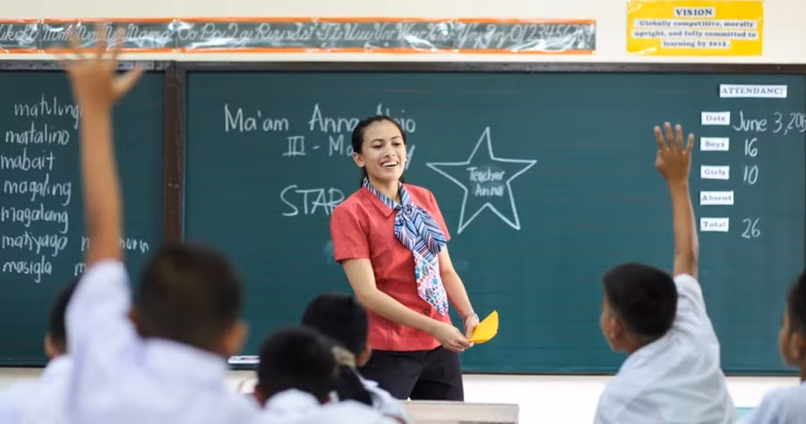 Giáo viên Philippines có trình độ chuyên môn xuất sắc và bằng cấp cao.