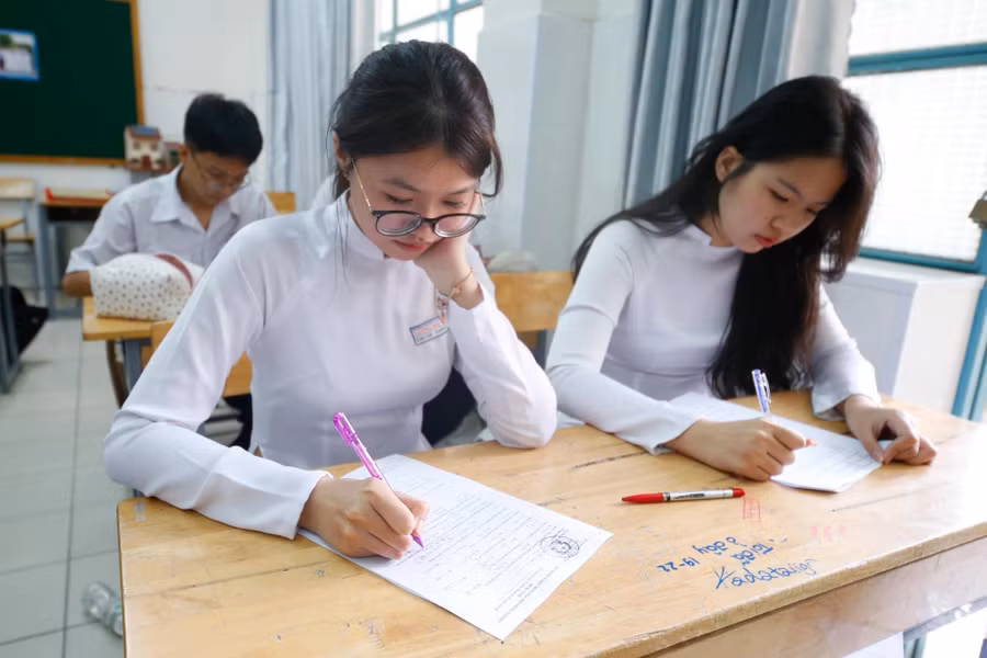 Năm nay là lứa học sinh đầu tiên thi tốt nghiệp theo Chương trình GDPT 2018. Ảnh minh họa: INT