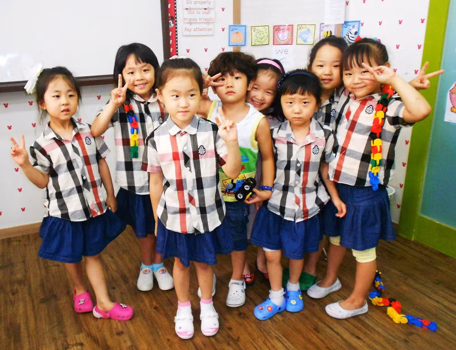 Chính phủ Hàn Quốc hạn chế học tiếng Anh từ tuổi mẫu giáo.