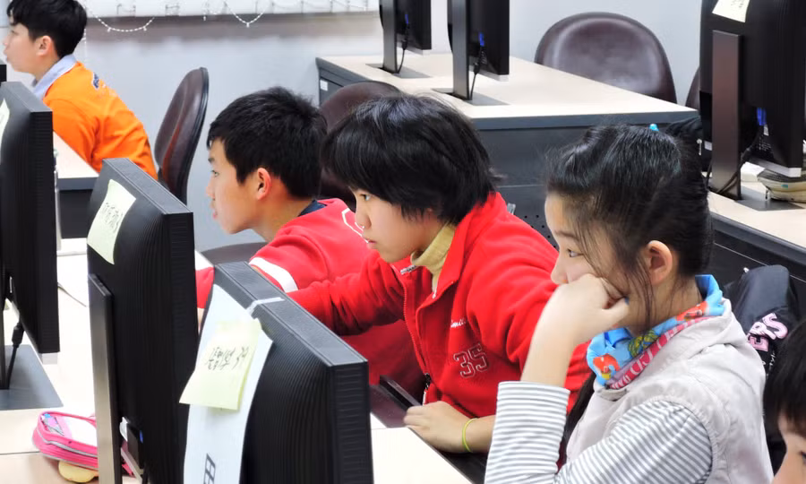 Trung Quốc tập trung đẩy mạnh trí tuệ nhân tạo AI trong giáo dục.