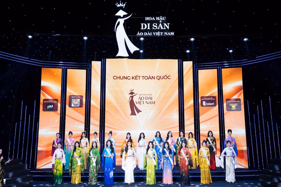 Cuộc thi Hoa hậu Di sản Áo dài Việt Nam lần đầu được tổ chức.
