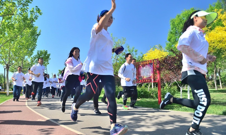 Các trường đại học Trung Quốc thiết kế chương trình cải thiện sức khỏe cho sinh viên.