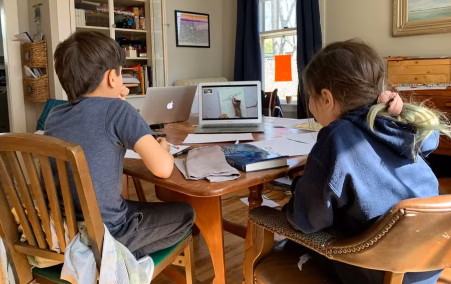 Nhiều cha mẹ Mỹ lựa chọn hình thức học tại nhà thay vì trường công.