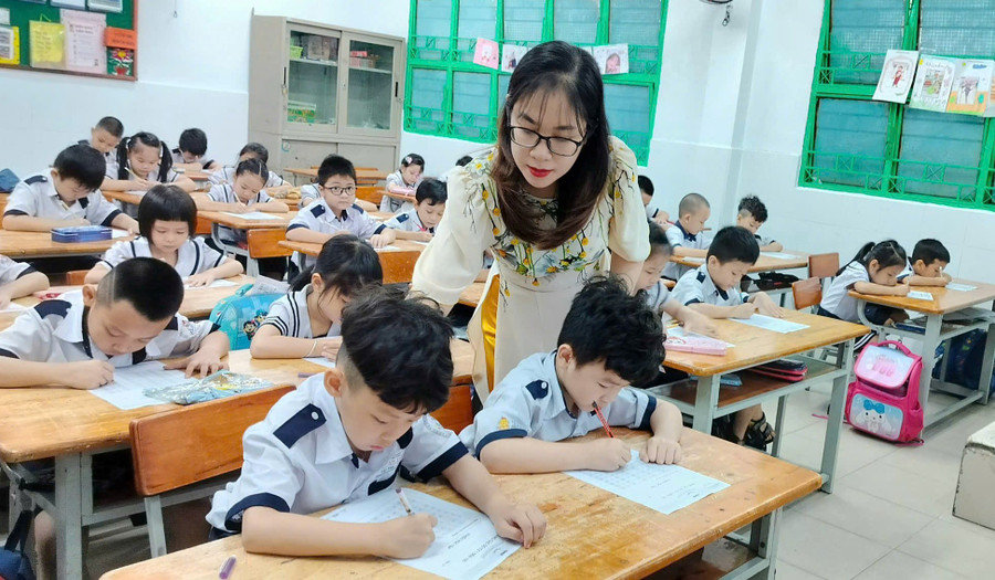 Tiết học của học sinh Trường Tiểu học Lê Văn Tám, quận Tân Phú, TPHCM. Ảnh: Hồ Phúc