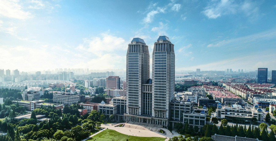 Đại học Phúc Đán, Trung Quốc giảm 50% chỉ tiêu tuyển sinh ngành nhân văn.