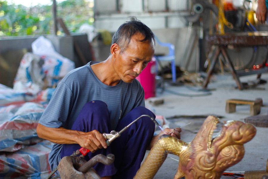 Đấu cũng là bước cần sự chính xác tuyệt đối. giu-hon-lang-nghe-cham-bac-dong-xam-5.jpg