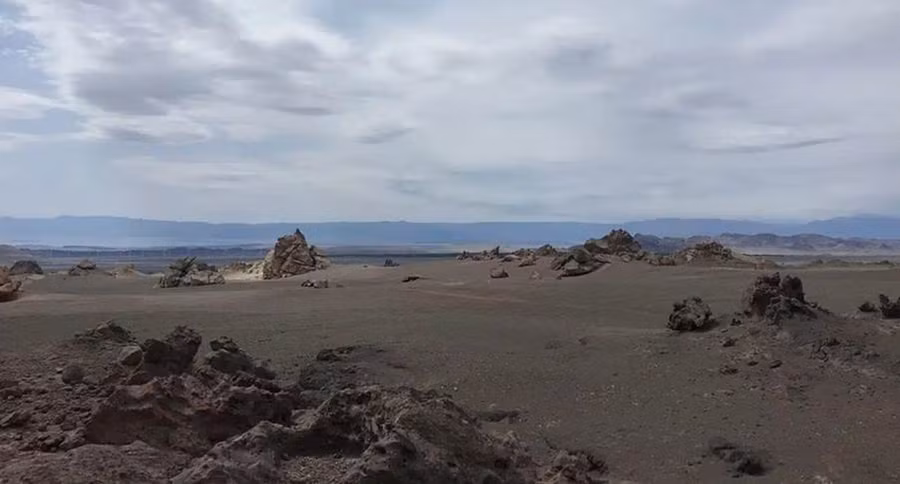 Những mộ cổ ở Tân Cương, Trung Quốc.