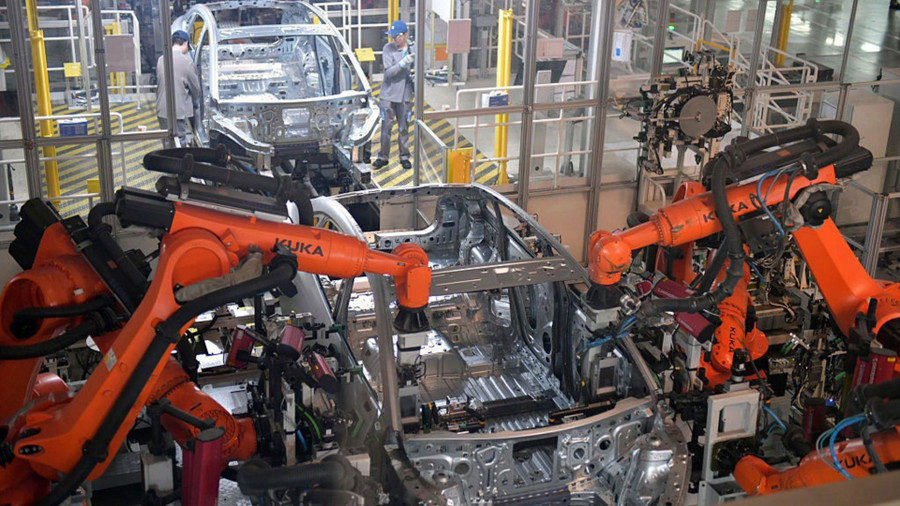 Các nhà máy Trung Quốc đã lắp đặt hơn 150 nghìn robot mỗi năm kể từ năm 2017. Ảnh: INT trung-quoc-thong-tri-nganh-cong-nghiep-robot-1.jpg