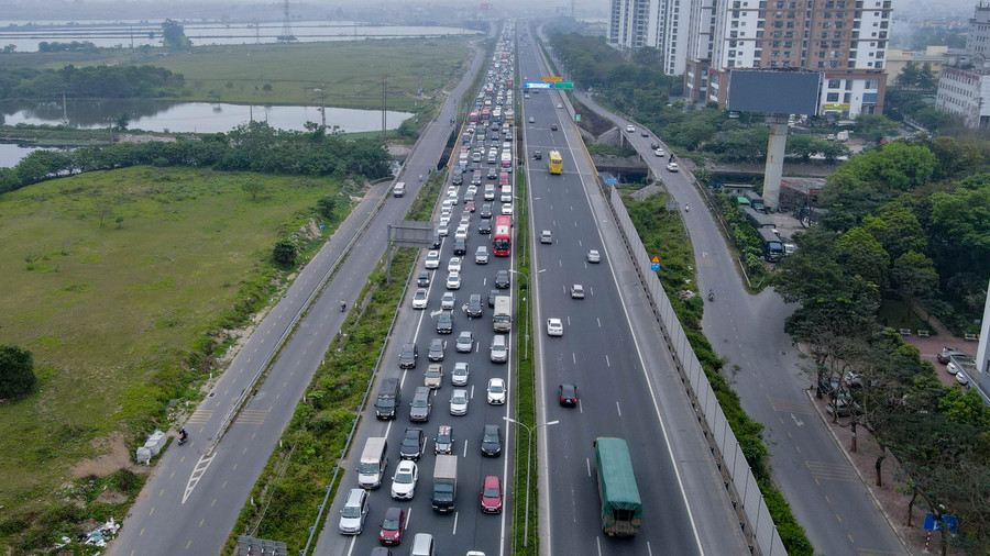 Một góc cao tốc Pháp Vân - Cầu Giẽ (địa phận Hà Nội) nhìn từ trên cao.