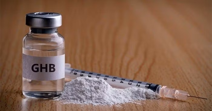 Lọ ma túy nước biển và chế phẩm dạng bột. Ảnh minh họa: INT