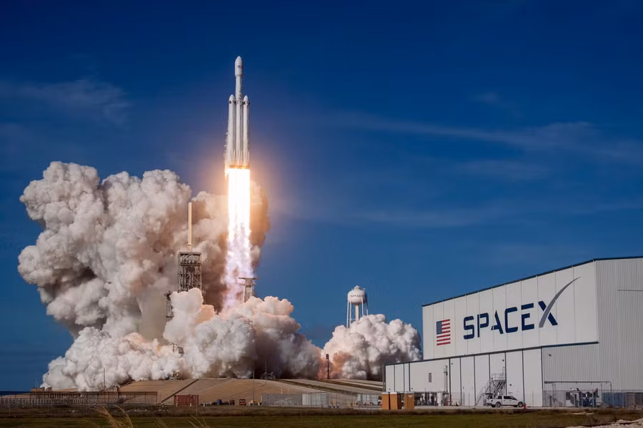 SpaceX sẽ thử nghiệm tiếp nhiên liệu cho tàu vũ trụ trên quỹ đạo Trái đất.