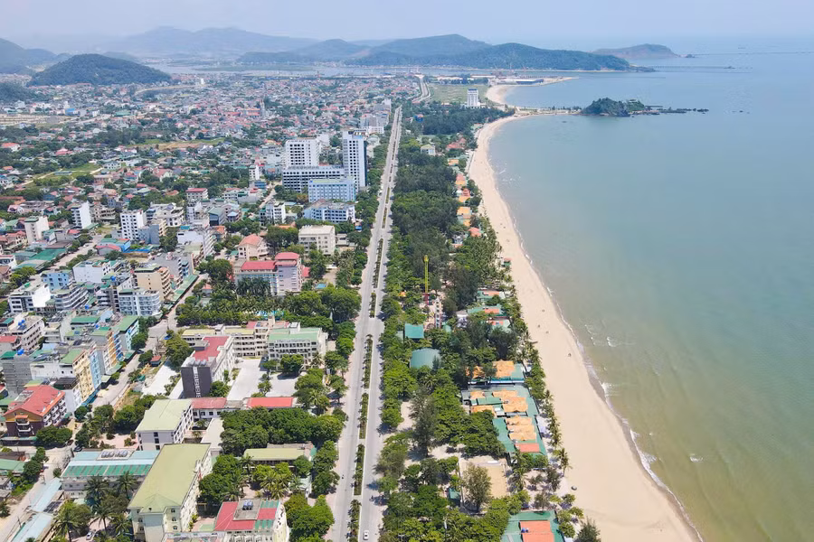 Một góc bãi biển Cửa Lò (TP Vinh, Nghệ An).