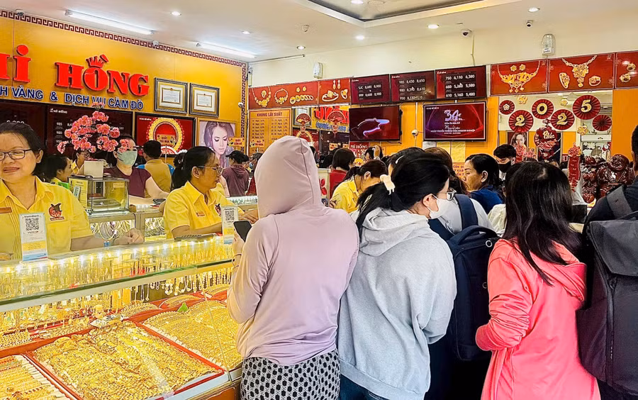 Bộ Tài chính đề xuất thu thuế 0,1% với giao dịch vàng miếng để tăng minh bạch, hạn chế đầu cơ.