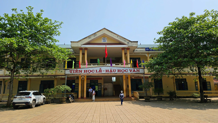 Trường Tiểu học và THCS Cam Nghĩa (xã Cam Nghĩa, huyện Cam Lộ) có 89 cán bộ, giáo viên đã và đang công tác chưa được chi trả phụ cấp.