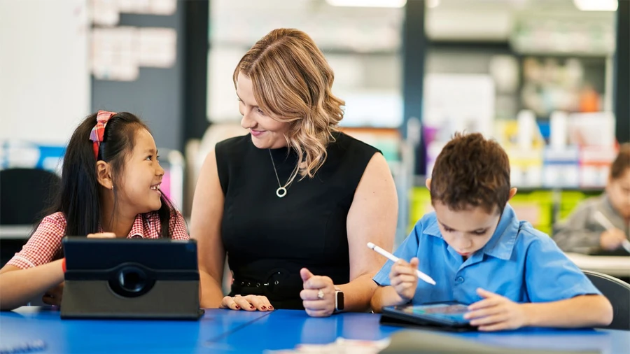 Áp lực học hành khiến học sinh Australia khó tận hưởng tuổi thơ.