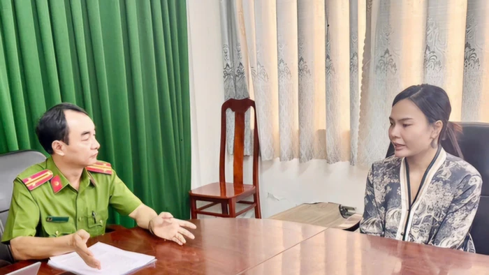 Công an An Giang tạm giữ hình sự Nguyễn Thị Kim Hoa về hành vi "Giết người". (Ảnh: Tiến Tầm)