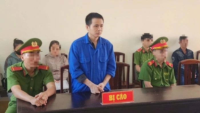 Nguyễn Văn Huy bị tuyên phạt 26 năm tù về tội "Giết người" và "Giao cấu với người từ đủ 13 đến dưới 16 tuổi". (Ảnh: Văn Vũ) 