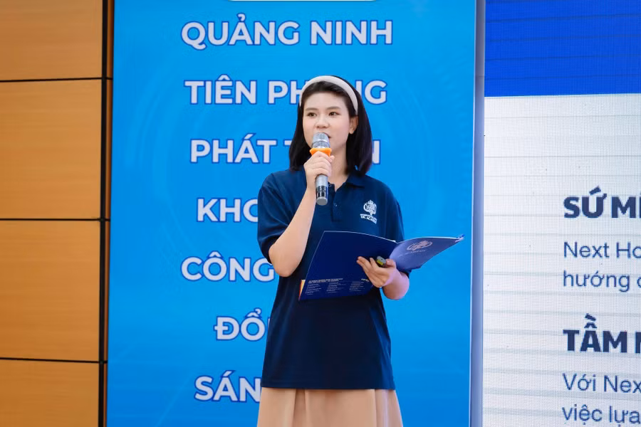 pham-chau-an-thu-linh-gen-z-kien-tao-du-an-ai-huong-nghiep.jpg
