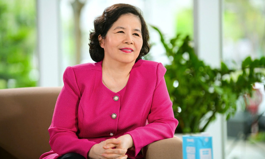 Bà Mai Kiều Liên sinh ra tại Pháp, Thành viên HĐQT kiêm Tổng Giám đốc Vinamilk, là nữ doanh nhân quyền lực thường được nhắc đến như “Nữ tướng ngành sữa Việt Nam”