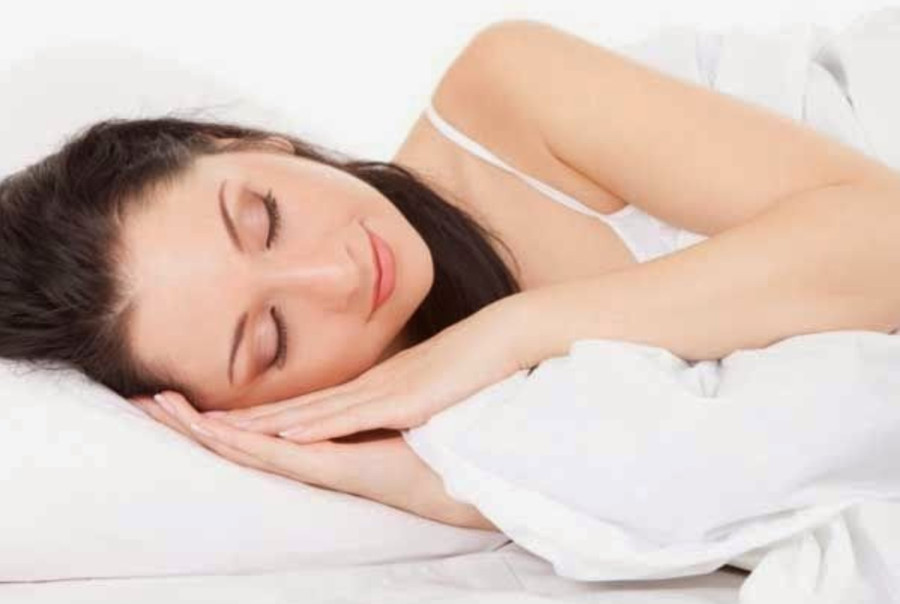 Giấc ngủ đầy đủ rất quan trọng cho sức khỏe của mắt. (Ảnh: ITN)