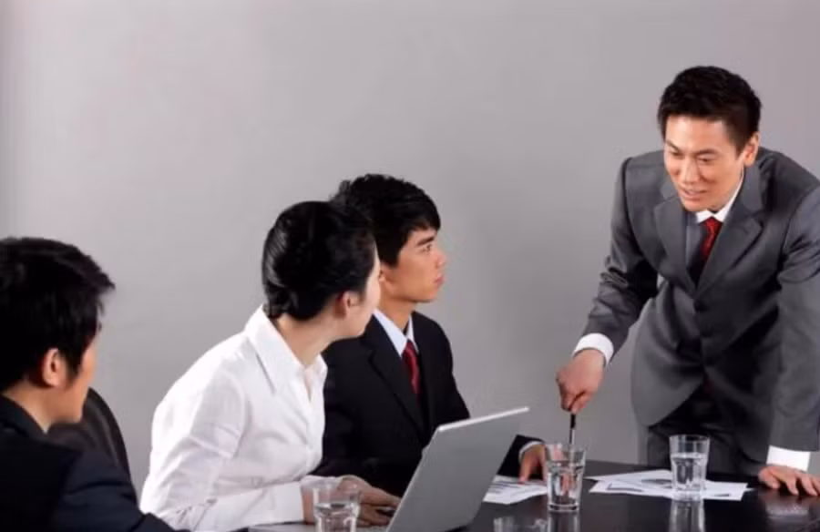 Khi bạn nói “không có tiền thì không làm việc”, thực ra bạn đang tự đặt ra một ranh giới vô hình cho chính mình. (Ảnh: ITN).