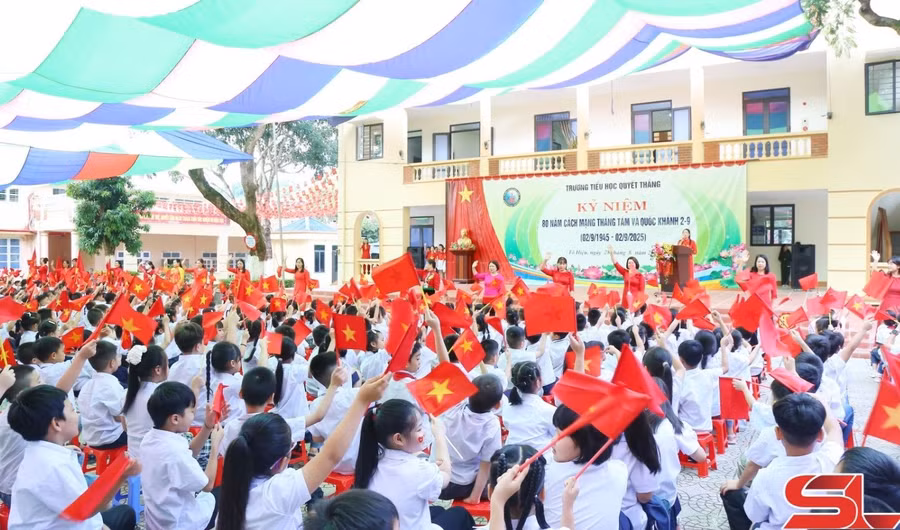 Sơn La duy trì tỷ lệ học sinh trong độ tuổi đến trường duy trì ở mức rất cao. Ảnh: BSL