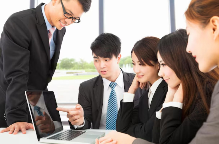 Nghệ thuật giao tiếp giúp bạn thăng tiến nhanh trong công việc