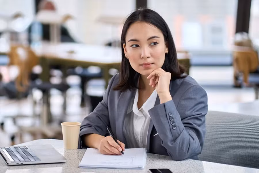 Bản chất của cuộc sống là biết cách đưa ra lựa chọn và đồng thời dám từ bỏ. (Ảnh: ITN).