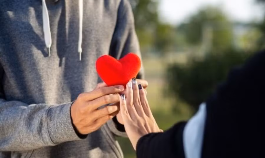 Tử vi 12 con giáp ngày 13/4: Sửu đón nhận cơ hội tốt, Thân tình cảm như ý