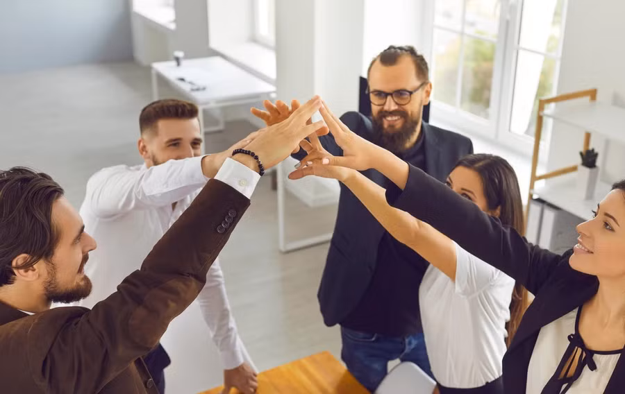 4 con giáp đón nhận chuỗi cát khí mạnh mẽ ngày 26/5