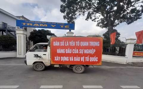 Phú Xuyên đẩy mạnh hoạt động truyền thông hưởng ứng Tháng hành động quốc gia về dân số. Ảnh: Văn hóa xã hội PX