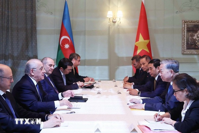 Tổng Bí thư Tô Lâm hội kiến Thủ tướng Azerbaijan Ali Asadov. (Ảnh: Thống Nhất/TTXVN). Tổng Bí thư Tô Lâm hội kiến Thủ tướng Azerbaijan Ali Asadov. (Ảnh: Thống Nhất/TTXVN).