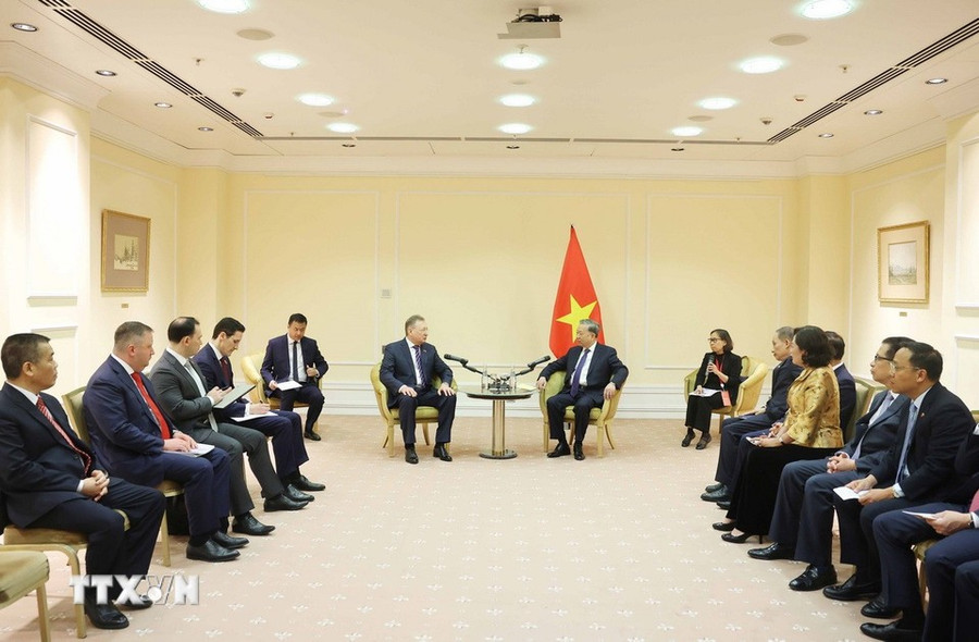 Tổng Bí thư Tô Lâm tiếp ông Sergei Kudryashov, Tổng Giám đốc Công ty Cổ phần dầu khí Zarubezhneft của Nga. (Ảnh: Thống Nhất/ TTXVN). 6.jpg