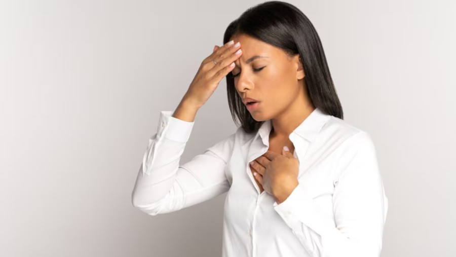 Tránh mặc quần áo chật trong thời gian dài. (Ảnh: ITN)