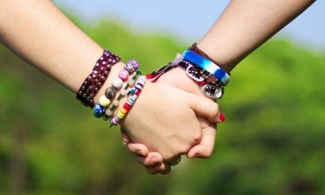 Sửu, Tỵ, Mùi vượng vận đào hoa, người độc thân tìm được nửa kia như ý ngày 13/8