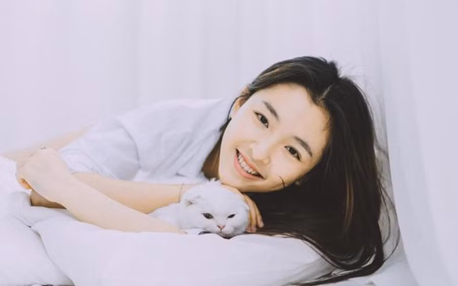 Hầu hết đàn ông đều phải lòng những người phụ nữ dịu dàng như nước. (Ảnh: ITN).