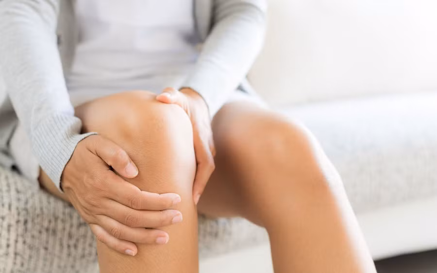 5 thói quen khiến canxi trong người bị 'rút cạn' 